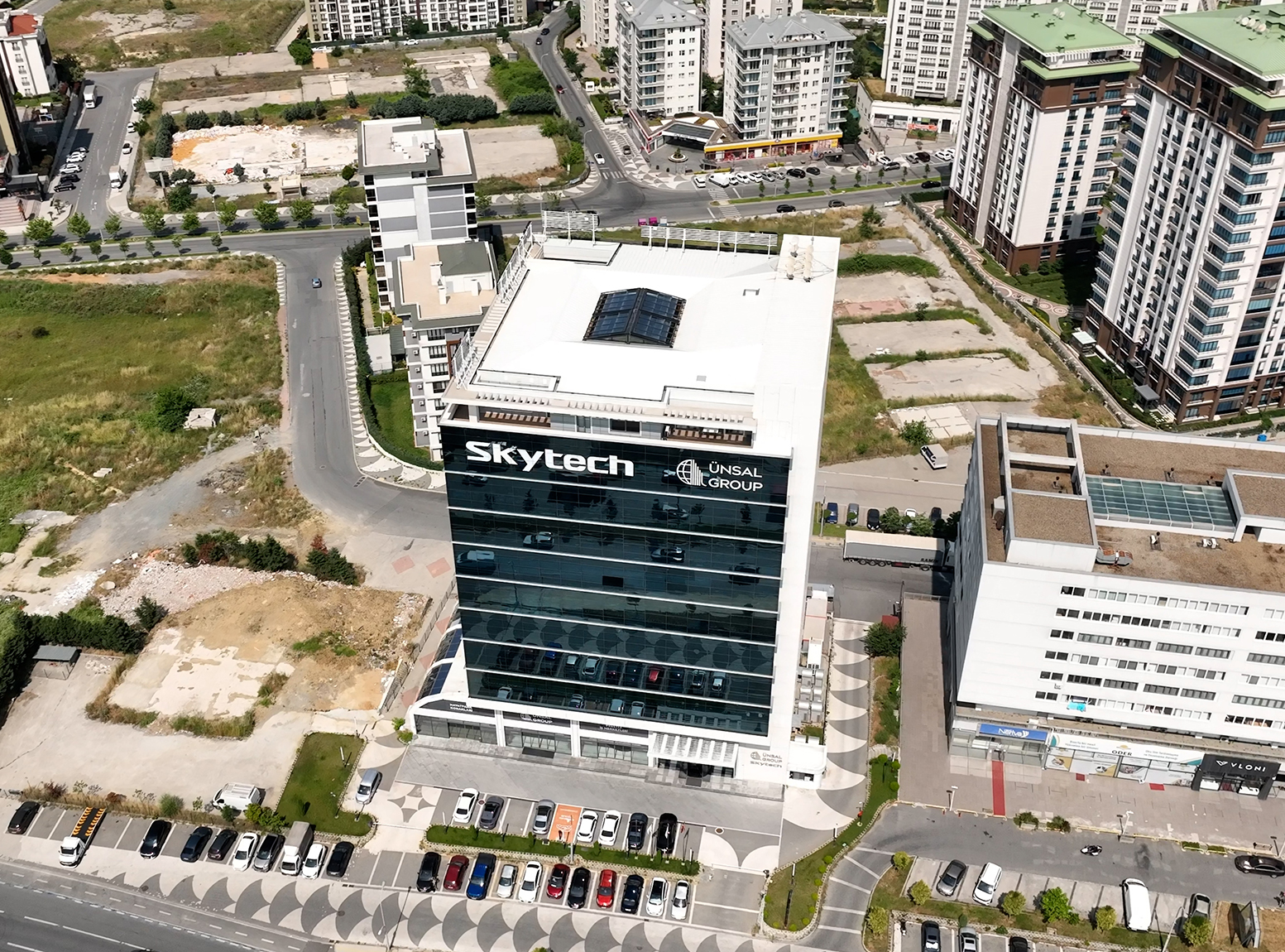 Skytech Plaza